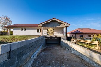 Na PREDAJ 5 i novostavba bungalov s garážou v Nitre - 2