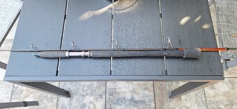Udica Esox Siluro vertical - 2