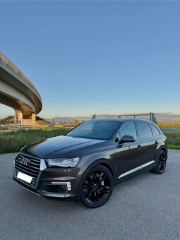 Audi Q7 E-tron 3.0TDI S-line  quattro - 2