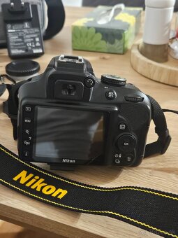 Nikon D3400 - 2
