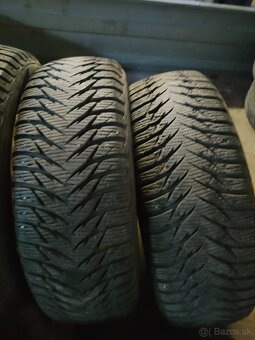 205/60R16 92H - 2