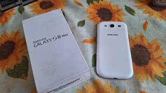 Samsung galaxy S3 neo GT-i9301i top stav - 2