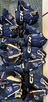 rukavice pouzite - 2