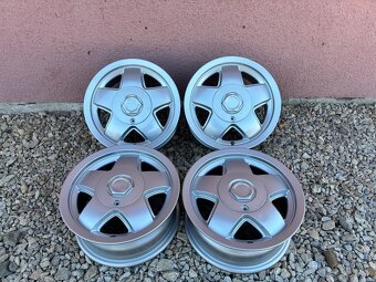 4x100 R13 Škoda Felicia, Favorit - 2