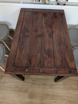 Jedálenský stôl - 2