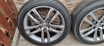 Predám orginal VW elektrony 5x100 r16 et46 J7, 215/45 letné - 2