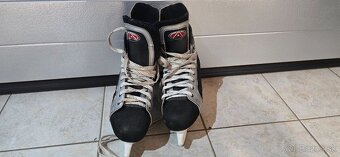 Predám korčule Active veľkosť 44 - 2