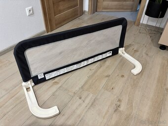 Zábrana do postele - 2