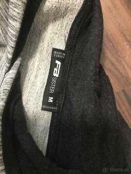 Svetríkové šaty - 2