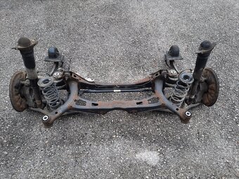 zadná náprava Passat B8 - 2