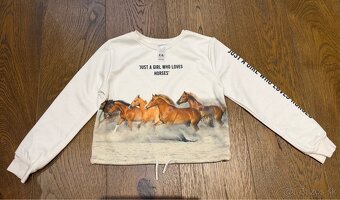 Dlhy rukav 122/128 - 2