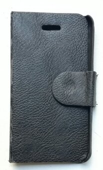 Kryt na iPhone 5 a kožené puzdro - 2
