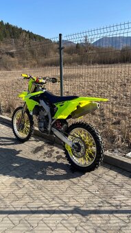 Suzuki RM-Z 450 (2013) – Striekačka - 2