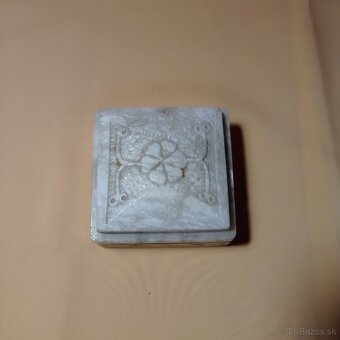 mramorová dózička, šperkovnica - starožitnosť - 2