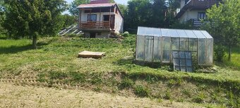 Predaj záhradky s murovanou chatkou. - 2
