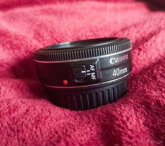 Canon EF 40mm f/2.8 STM - 2