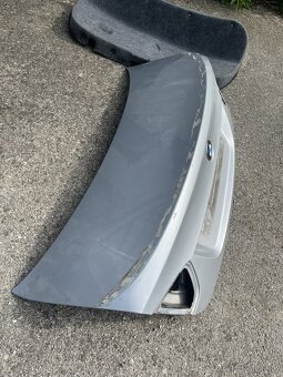 BMW e90 kufor - 2