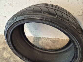 Pneu Yokohama r20 - 2