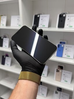  Apple iPhone 15 Pro Max 256GB Natural Titanium - 2