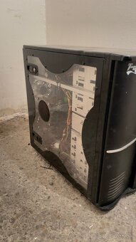 Thermaltake tsunami - 2