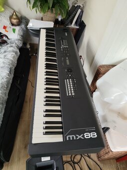 Yamaha mx88 - 2