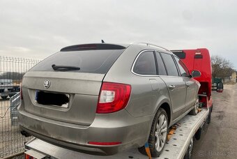 Rozpredam Škoda Superb 2.0TDI DSG Combi - 2