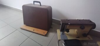 Predám šijací stroj veritas funkčný a druhý k nemu darujem - 2