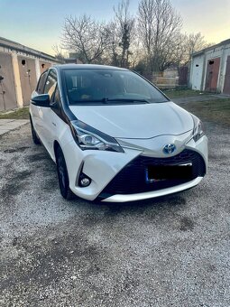 Toyota Yaris Hybrid 1.5 CVT - 2