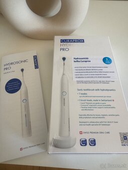 Curaprox Hydrosonic Pro - 2