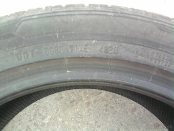 Predam letne pneu 235/45 R17 Barum - 2