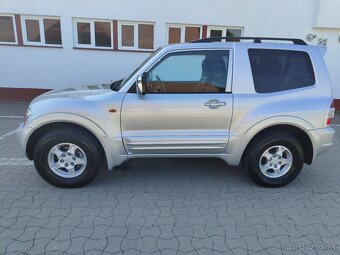 Mitsubishi Pajero 3.2 DI-D GLX 4WD,AT, 118kW, 3d. - 2