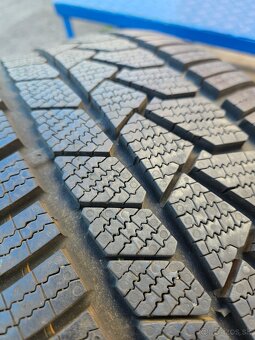 1ks zimná pneu Continental TS860 235/40 R19 - 2