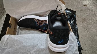 Predám športové tenisky Asics - 2