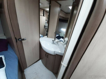 karavan Hobby •460Ufe-DeLuxe•5miest/1300kg/100km/h - 2