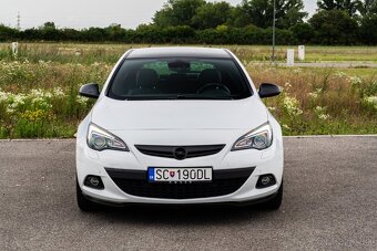 Opel Astra GTC 1.4 Turbo 140k Sport A/T - 2