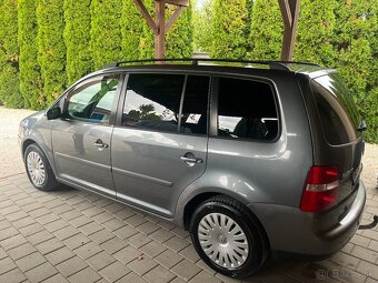 Volkswagen Touran 2.0 TDI Trendline - 2