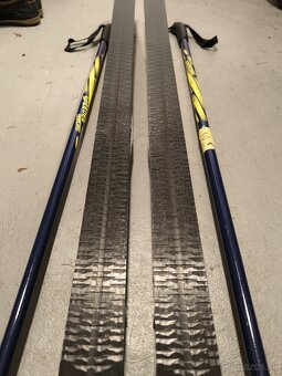Set: Detské bežky 140cm ,palice a topánky - 2