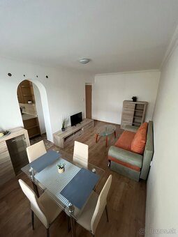 3-izbový byt (65 m²) s balkónom – HLOHOVEC- voľný ihneď - 2