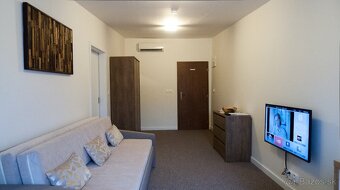 🏢 Na predaj: Apartmánové poschodie – centrum Komárna - 2