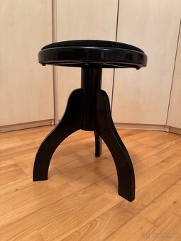 Otočná klavírna stolička - 2