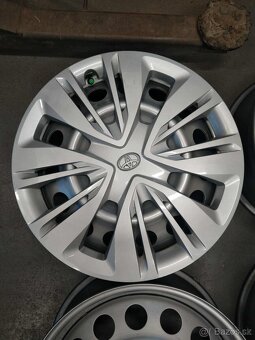 5 x 108 R 17 + 225/55 17 zimné. - 2