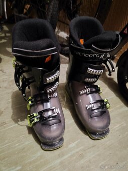 Predám detské lyžiarky vel. 24 - 2