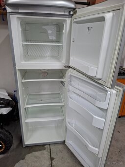 Chladnička s mrazákom - 2