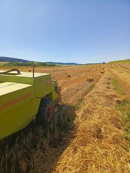 Predám lis balikovac na seno kocky.claas - 2