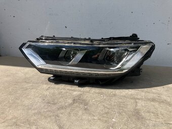 VW PASSAT B8 2014- ĽAVÉ PREDNÉ SVETLO FULL LED - 2