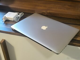 Predám Apple MacBook Pro 15" Retina (Model A1398, Early 201 - 2