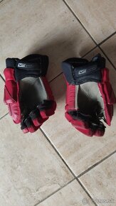 Zachovalé kvalitné hokejové rukavice Nike Bauer, 11" - 2