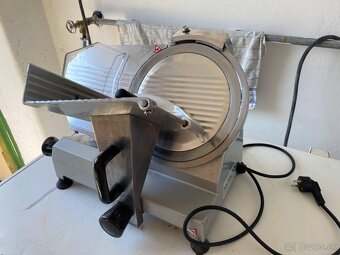 Priemyselný krájač (slicer) na mäso – Morgan Catering Equipm - 2