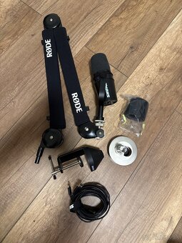 Shure MV7 + Rode PSA1+ - 2