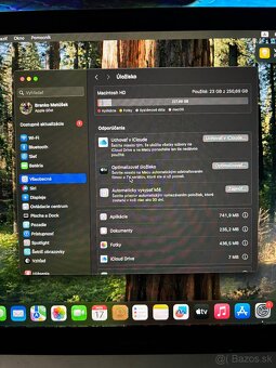 MacBook Pro 13" (2018) – Touch Bar - 2